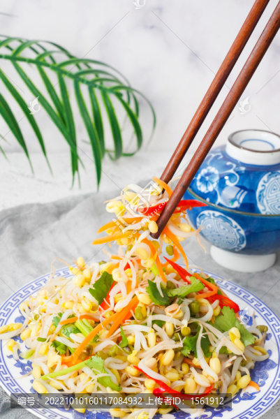 涼拌豆芽