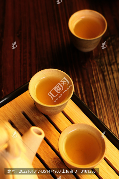 生茶湯色