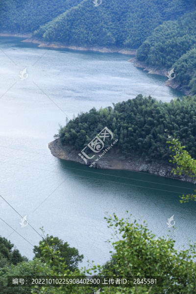 湖泊