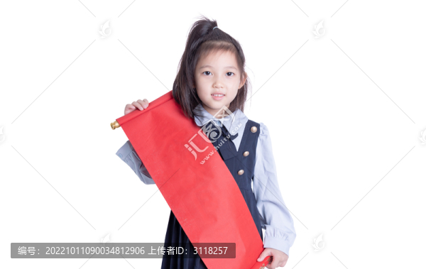 拿著對聯(lián)橫幅的學(xué)生裝小女孩