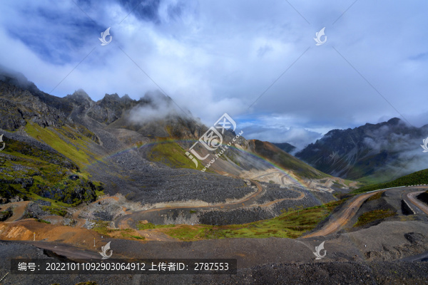 丙察察