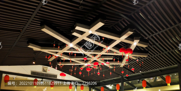 掛滿紅燈籠的別致吊燈