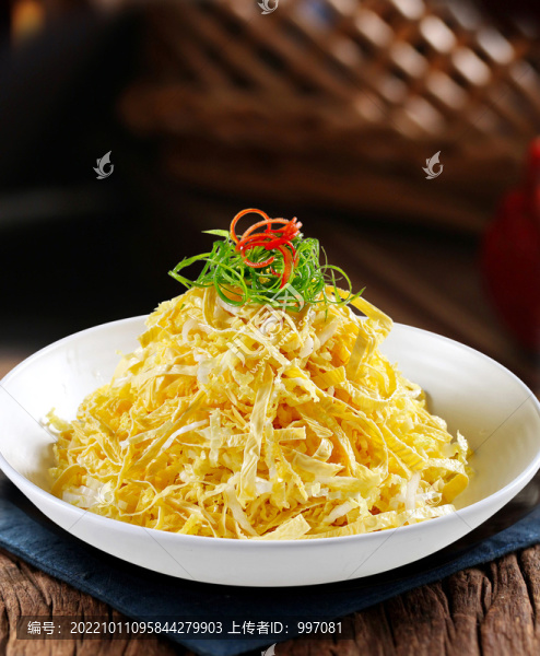 豆腐皮拌有機(jī)娃娃菜
