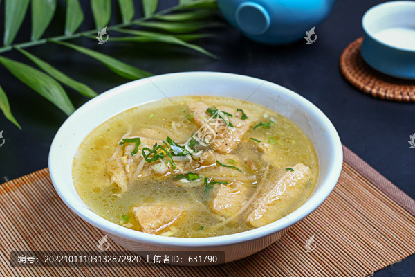 雞湯油豆腐