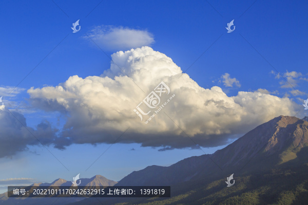 青海祁連卓爾山風(fēng)景區(qū)