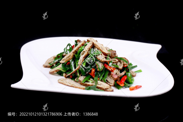 韭菜炒虎皮豆腐