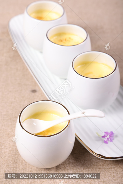 焦糖奶油燉蛋