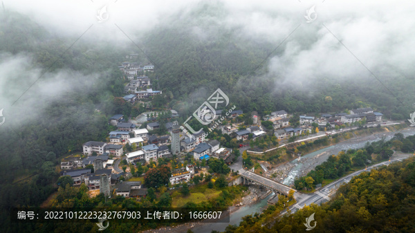 吉娜羌寨