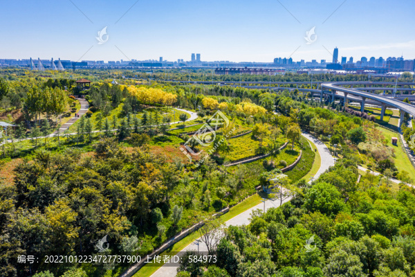 航拍鄭州市森林公園鳳山園區(qū)