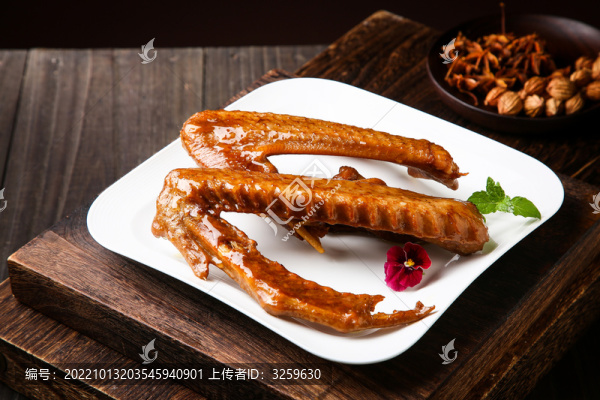 鹵水鵝翅