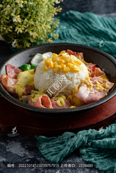 鐵板芝士咖喱時(shí)蔬培根飯