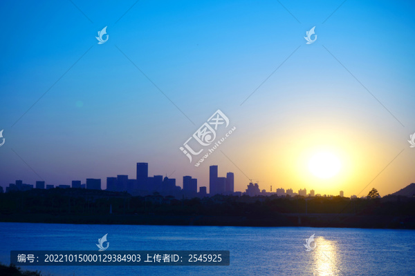 城市日出