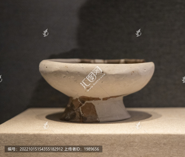 新石器時(shí)代良渚文化陶豆