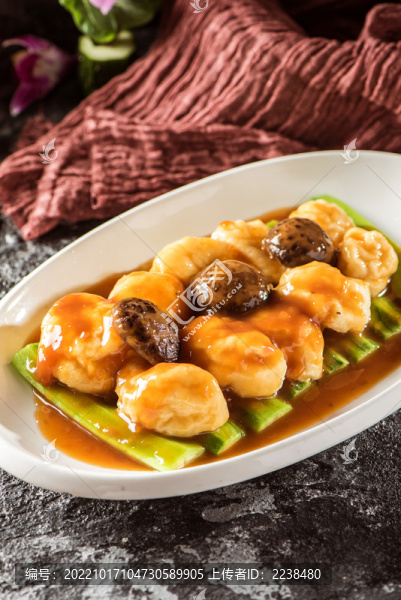 鮑汁魚(yú)腐扒勝瓜