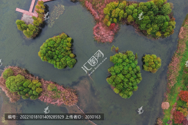 航拍水景