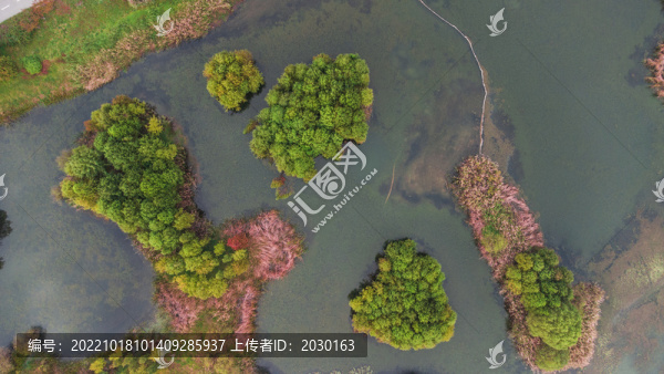 航拍水景