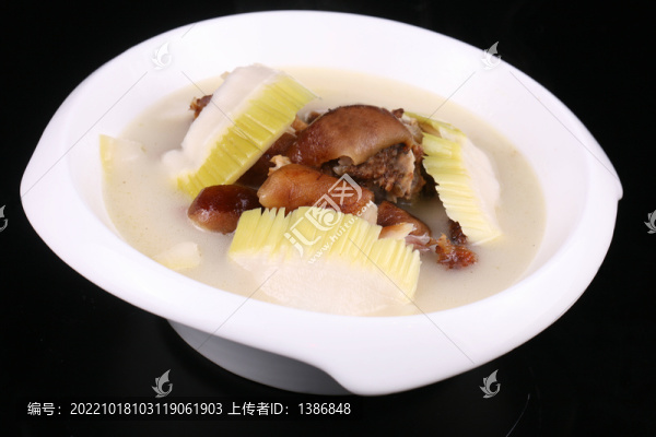 龍筍燉臘蹄