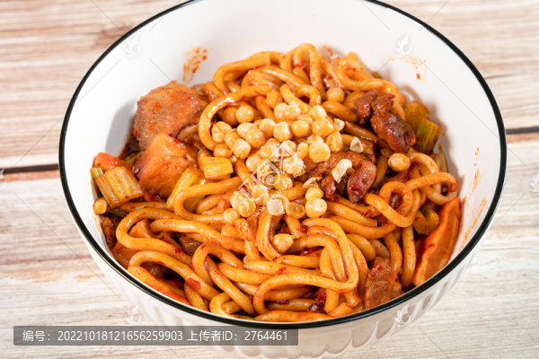 新疆美食炒米粉