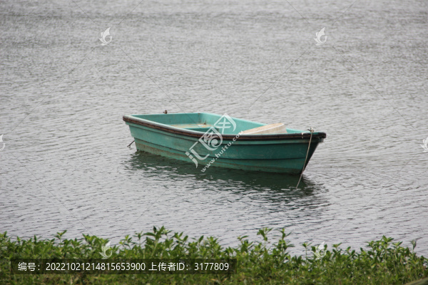 小船