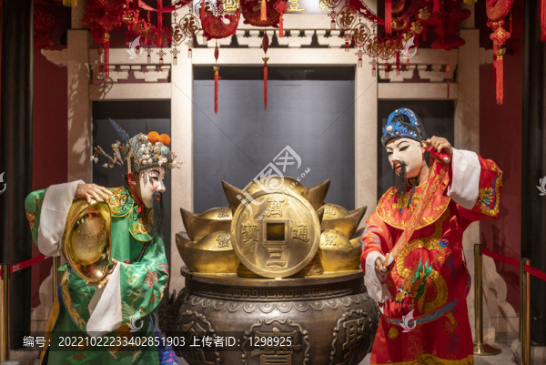 財(cái)神爺塑像
