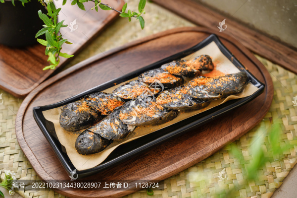 墨魚腸