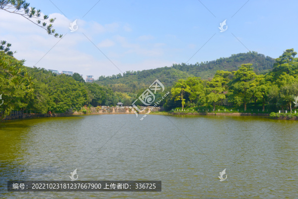廣東深圳筆架山下雙硯湖