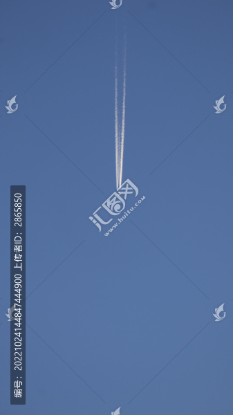 飛機(jī)尾氣