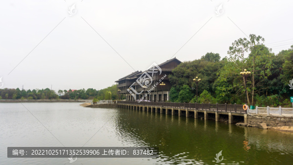 遠(yuǎn)眺古鎮(zhèn)