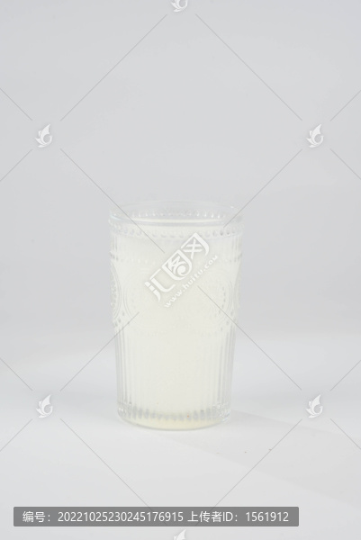 牛奶