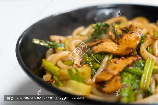 新疆特色美食炒米粉