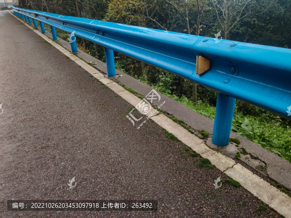 公路鐵護欄