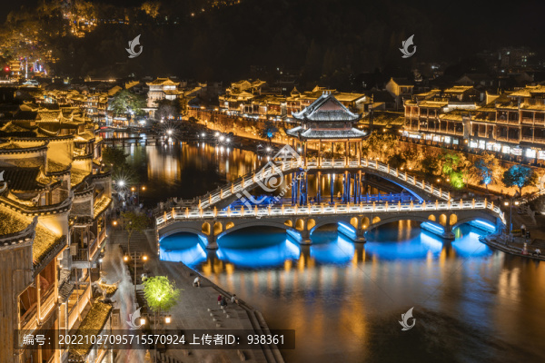 鳳凰古城的夜景