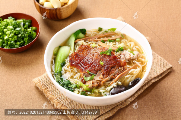 大排肉醬面