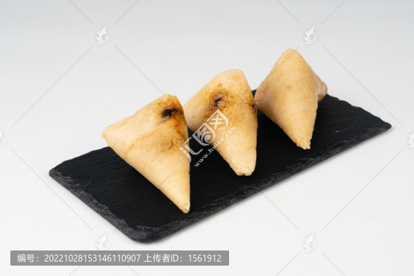 剝了皮的粽子