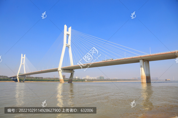 武漢軍山長(zhǎng)江大橋