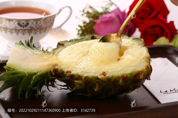 菠蘿奶昔