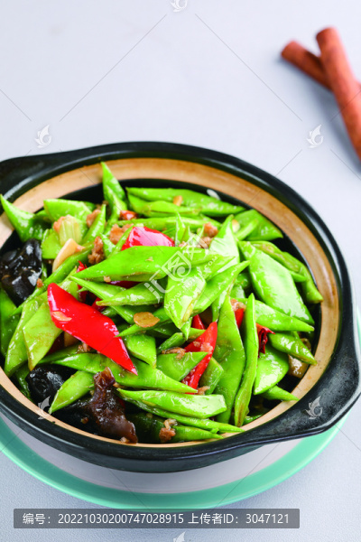 砂鍋焗扁豆