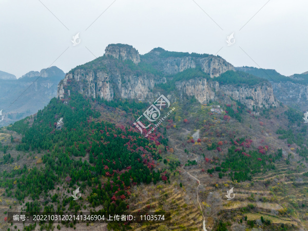 航拍濟(jì)南三媳婦山