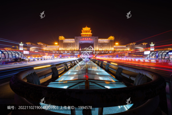 西客站夜景