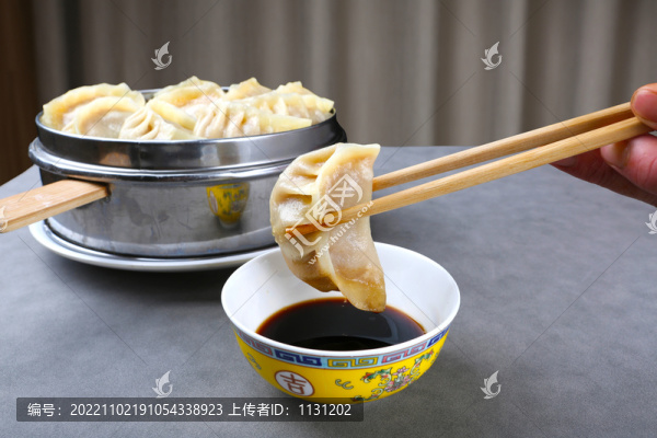 牛肉蒸餃
