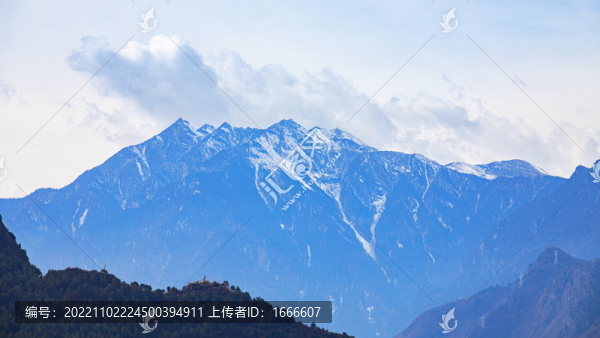 雅拉雪山