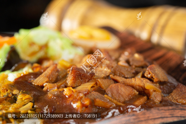 鹵肉飯
