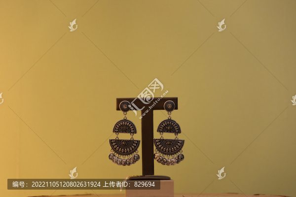 耳環(huán)