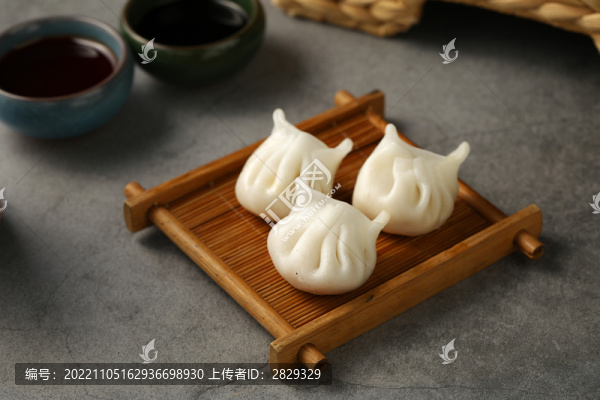 水晶包