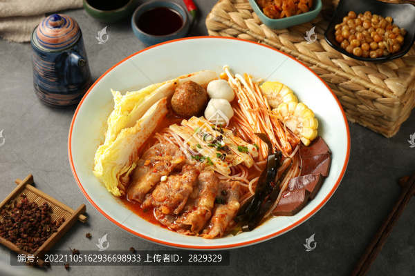 肥牛過橋米線