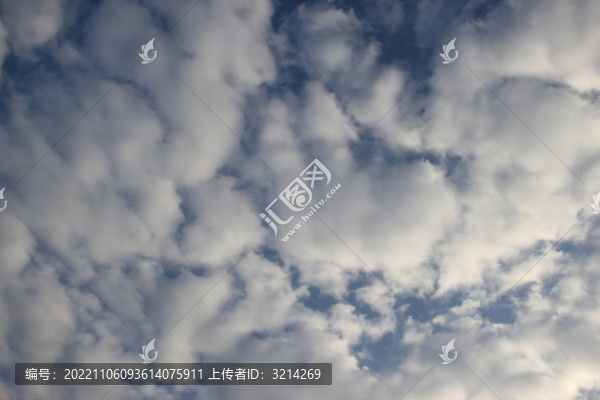 藍(lán)天白云