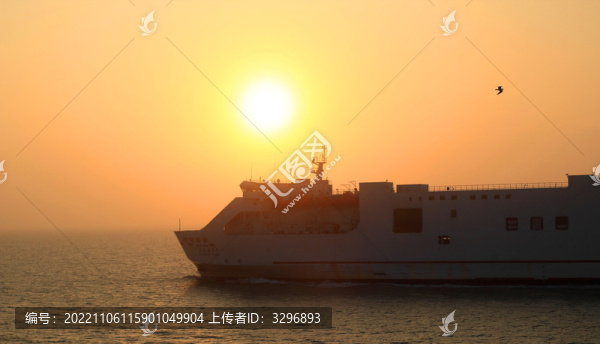 夕陽與輪渡
