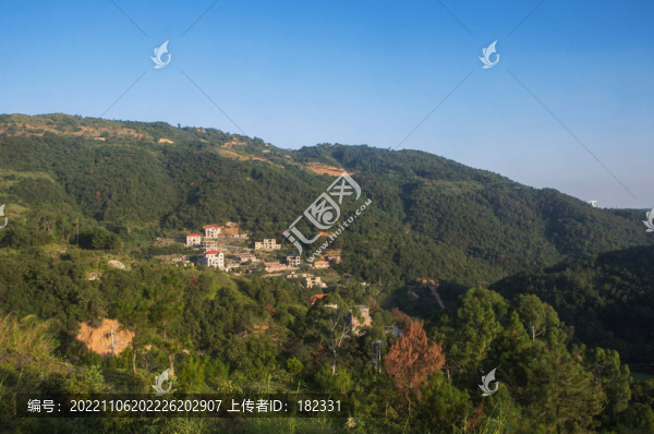 高山村子風(fēng)光
