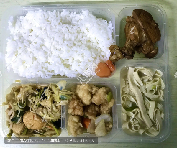 方艙第四天的晚餐