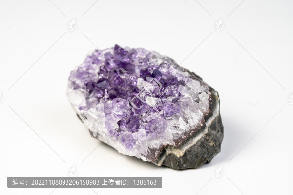 紫色水晶礦石